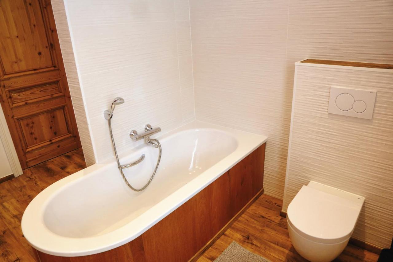 Vakantiewoning Villa Elena นิวว์ปอร์ท ภายนอก รูปภาพ